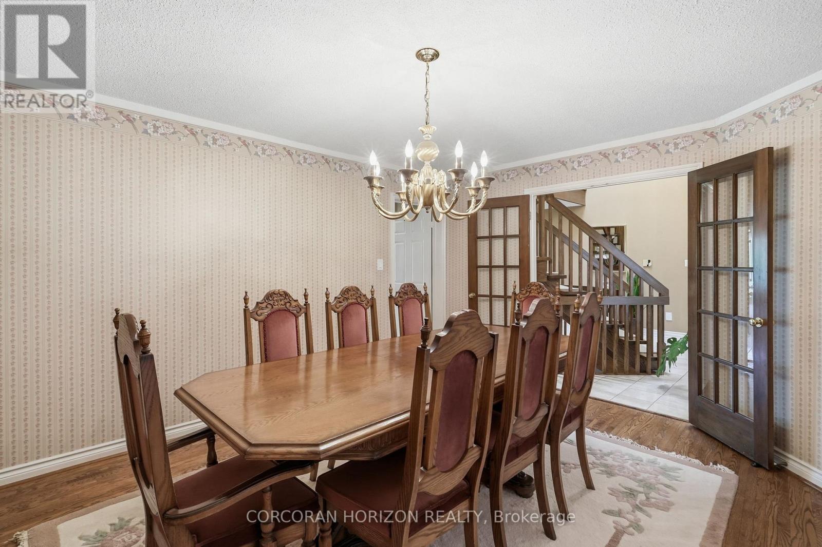 18 CURTIS CRESCENT - 17