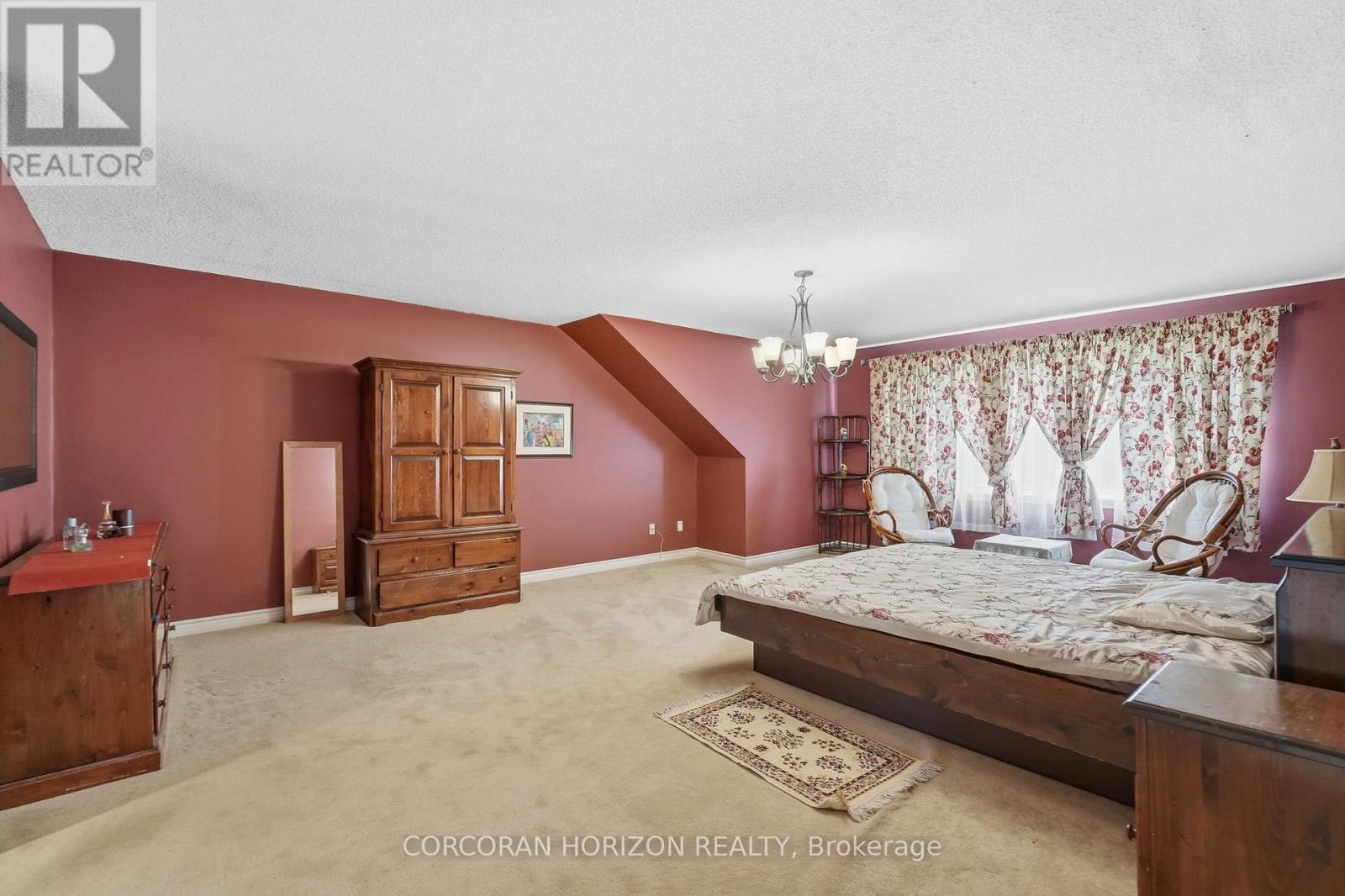 18 CURTIS CRESCENT - 23