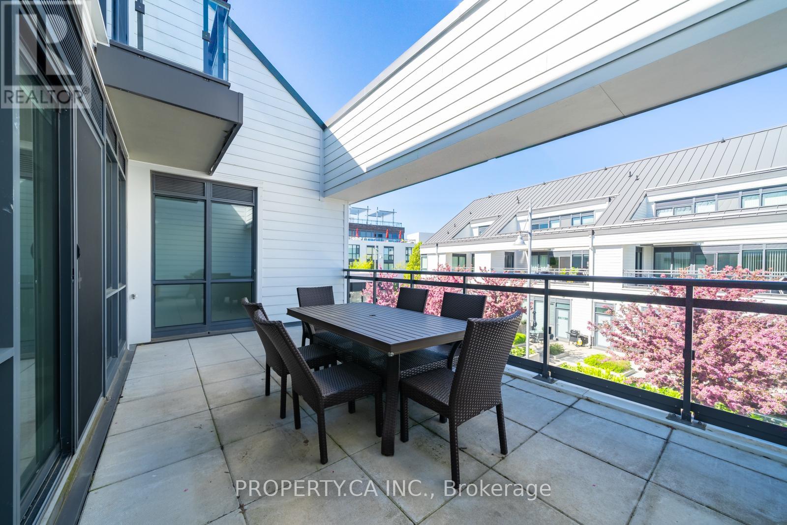 #130 331 BROWARD WAY - 21