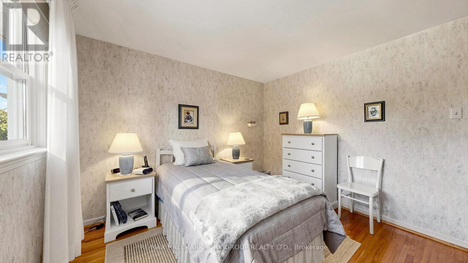 24 DEVINS DRIVE - 25