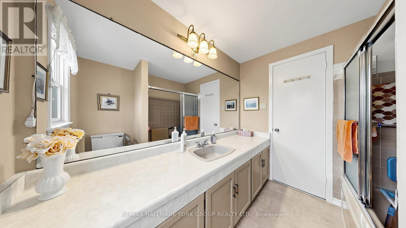 24 DEVINS DRIVE - 31