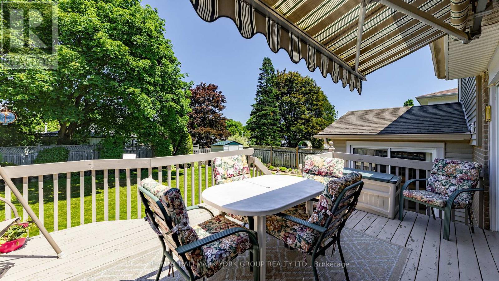 24 DEVINS DRIVE - 36