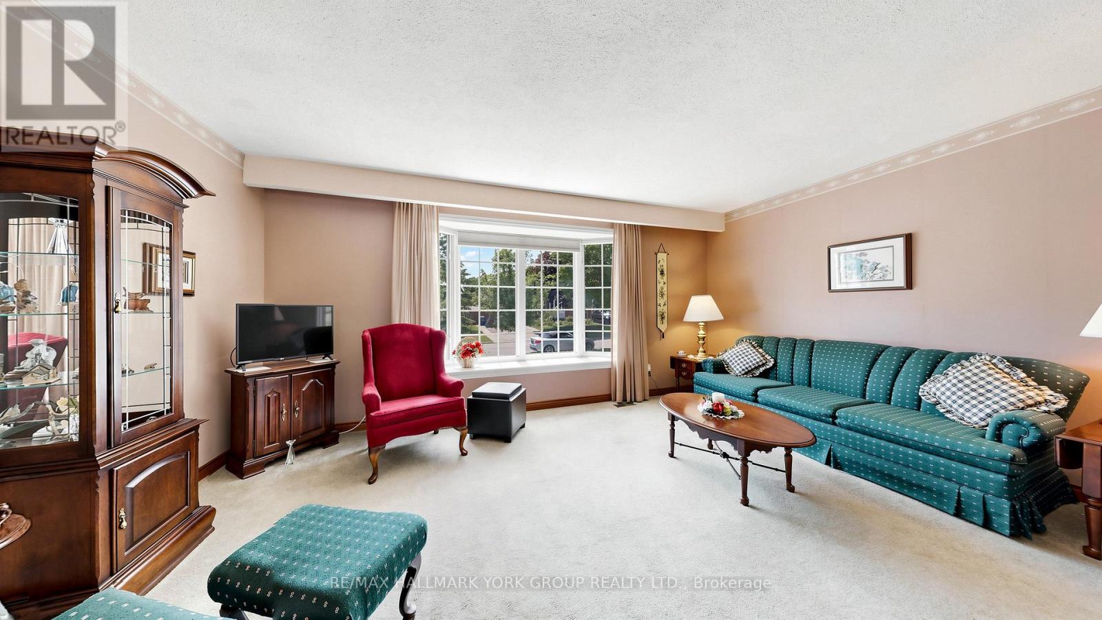 24 DEVINS DRIVE - 7