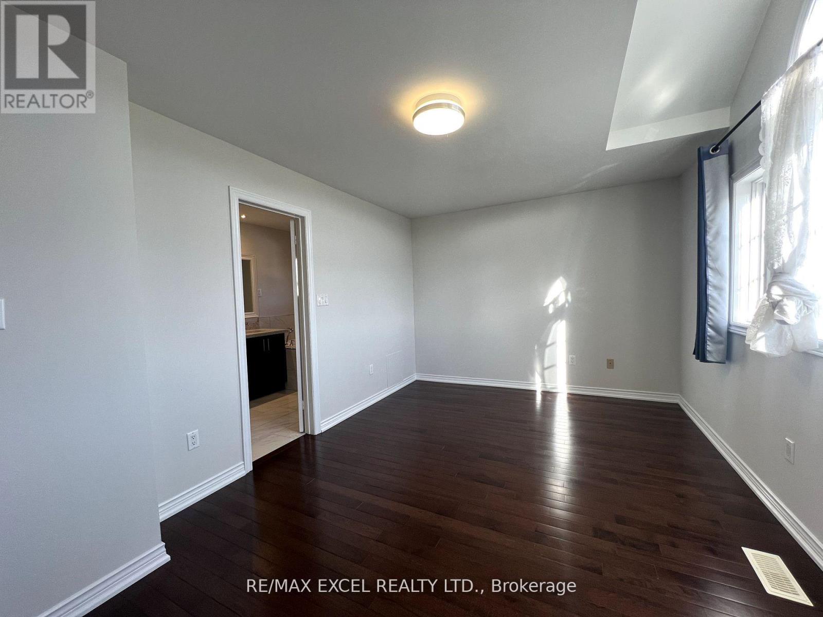 330 CALVERT ROAD - 10