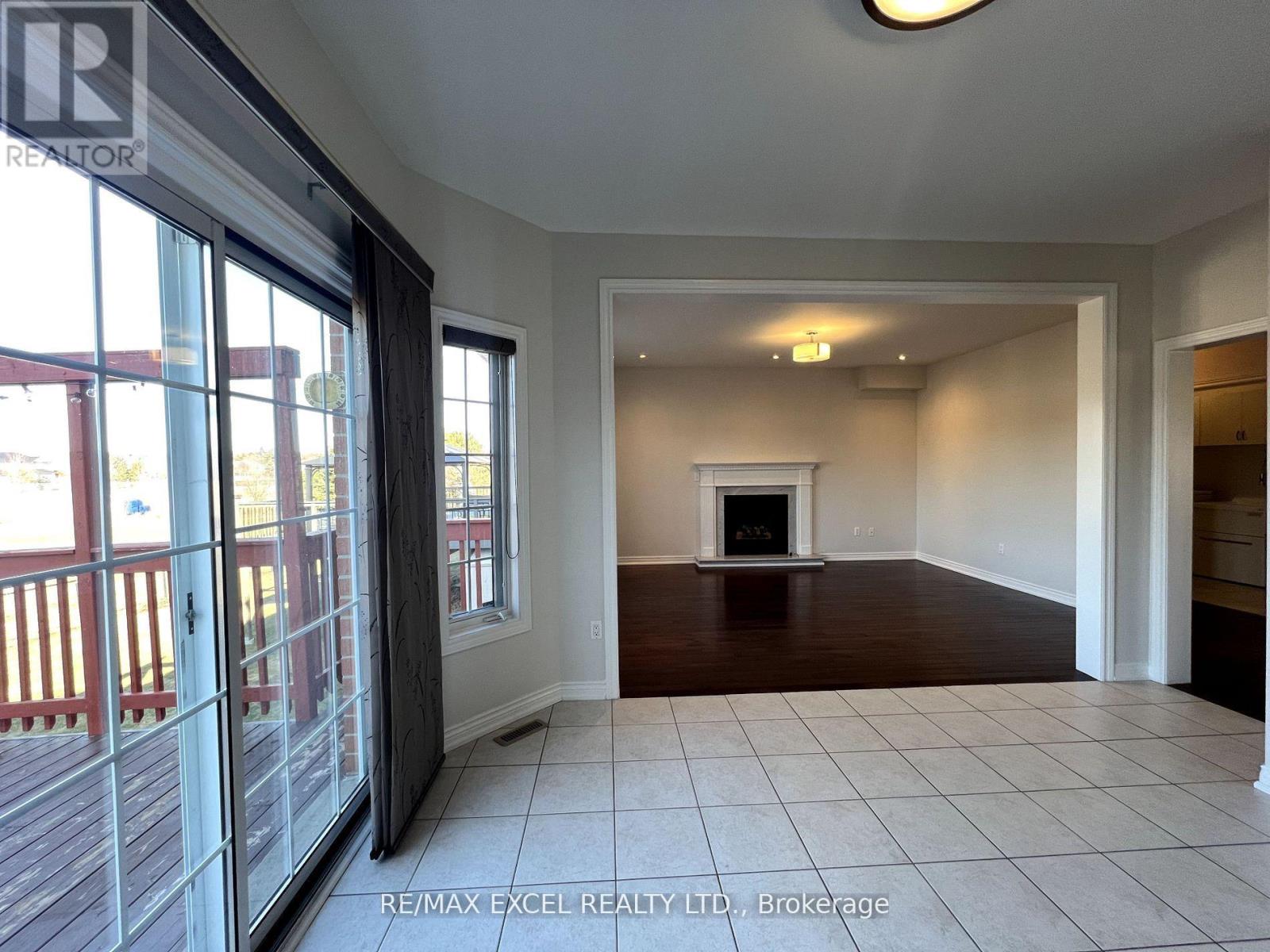 330 CALVERT ROAD - 25