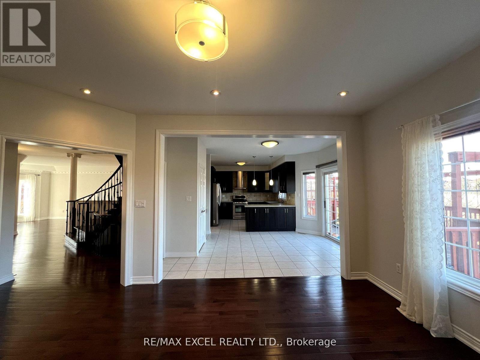 330 CALVERT ROAD - 9
