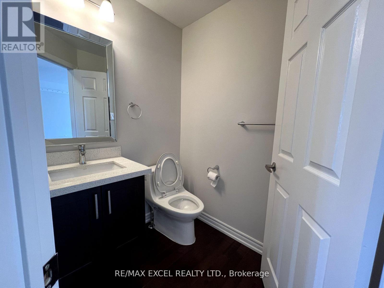 330 CALVERT ROAD - 8