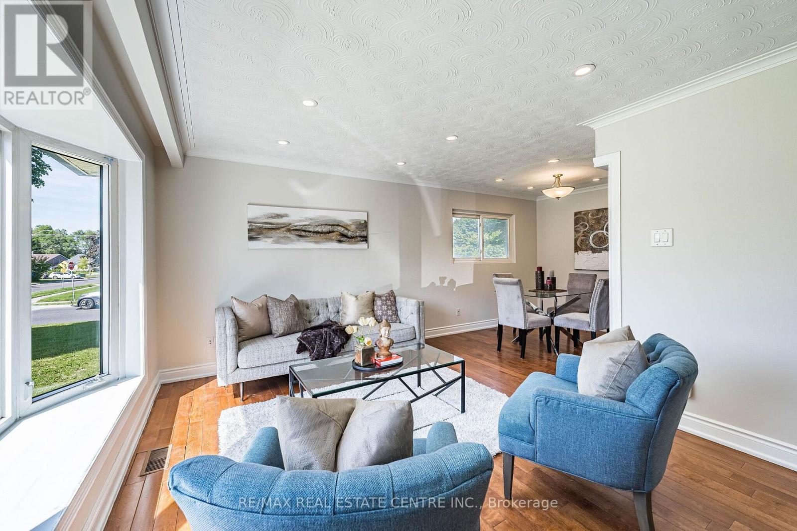 2 MILNER ROAD - 11