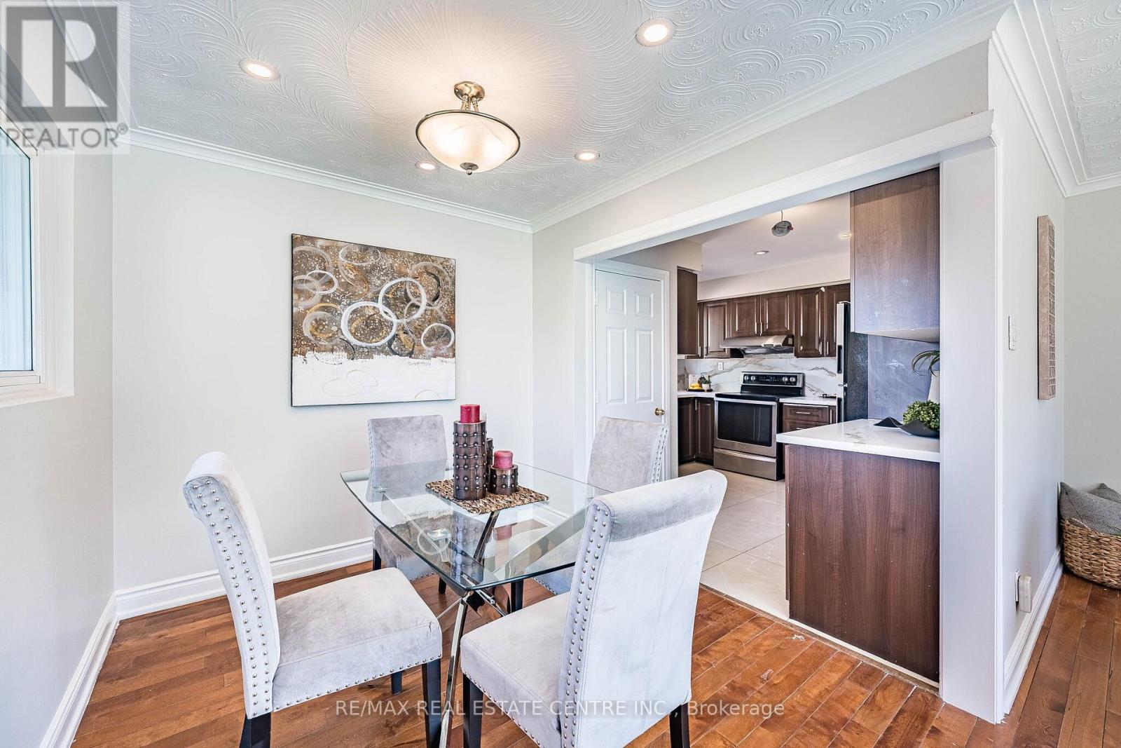 2 MILNER ROAD - 13