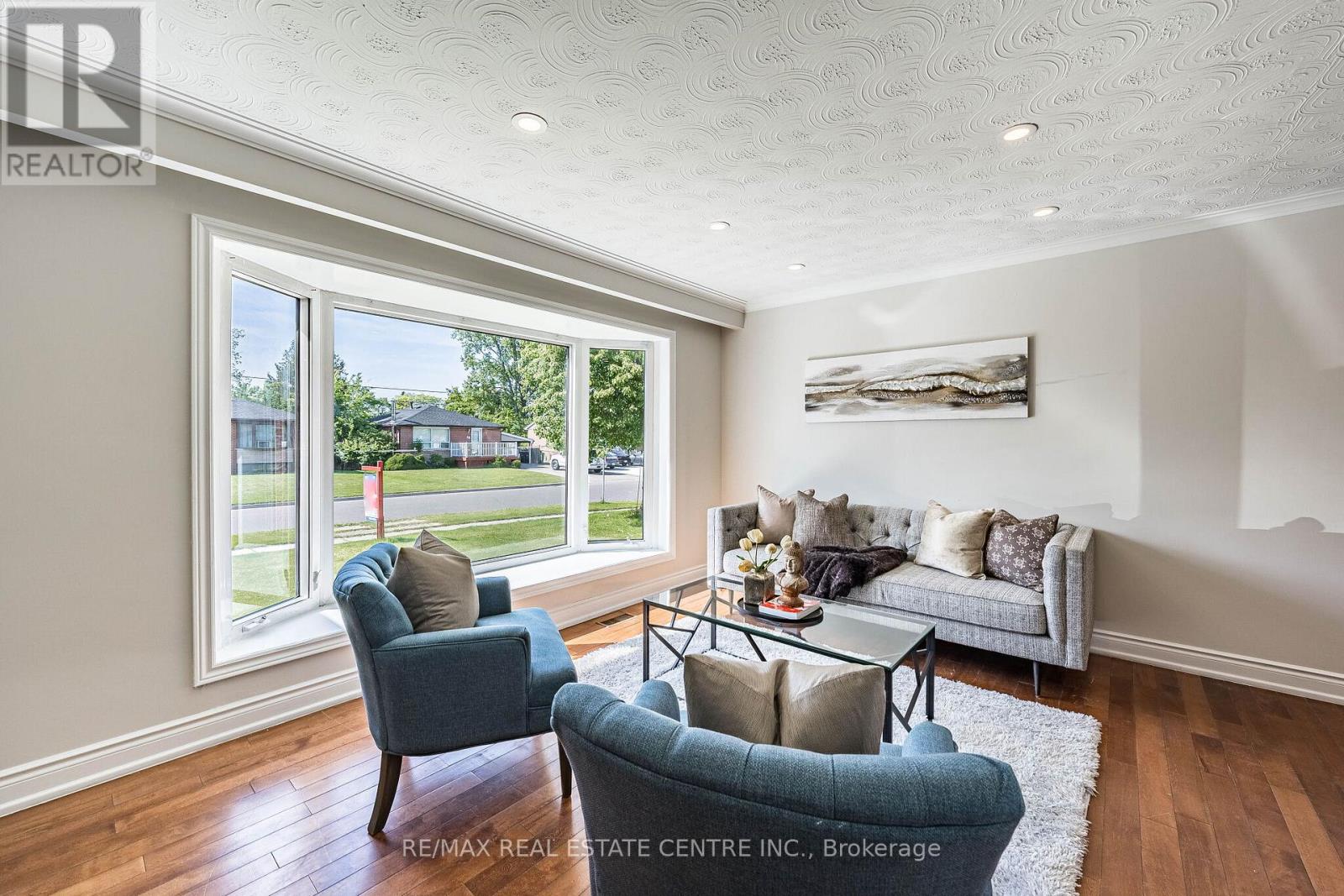 2 MILNER ROAD - 8