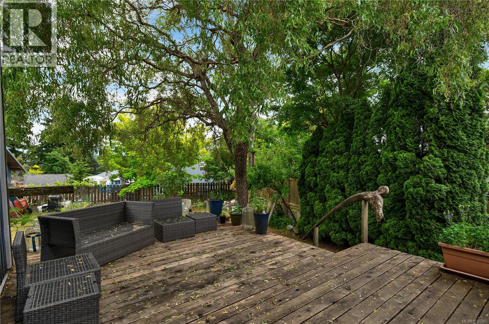 810 Shellbourne Blvd - 42