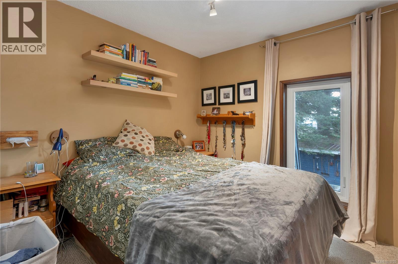 810 Shellbourne Blvd - 30