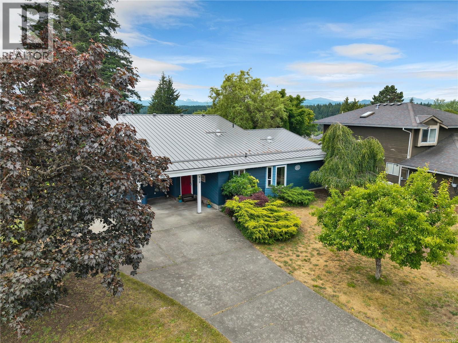 810 Shellbourne Blvd - 2