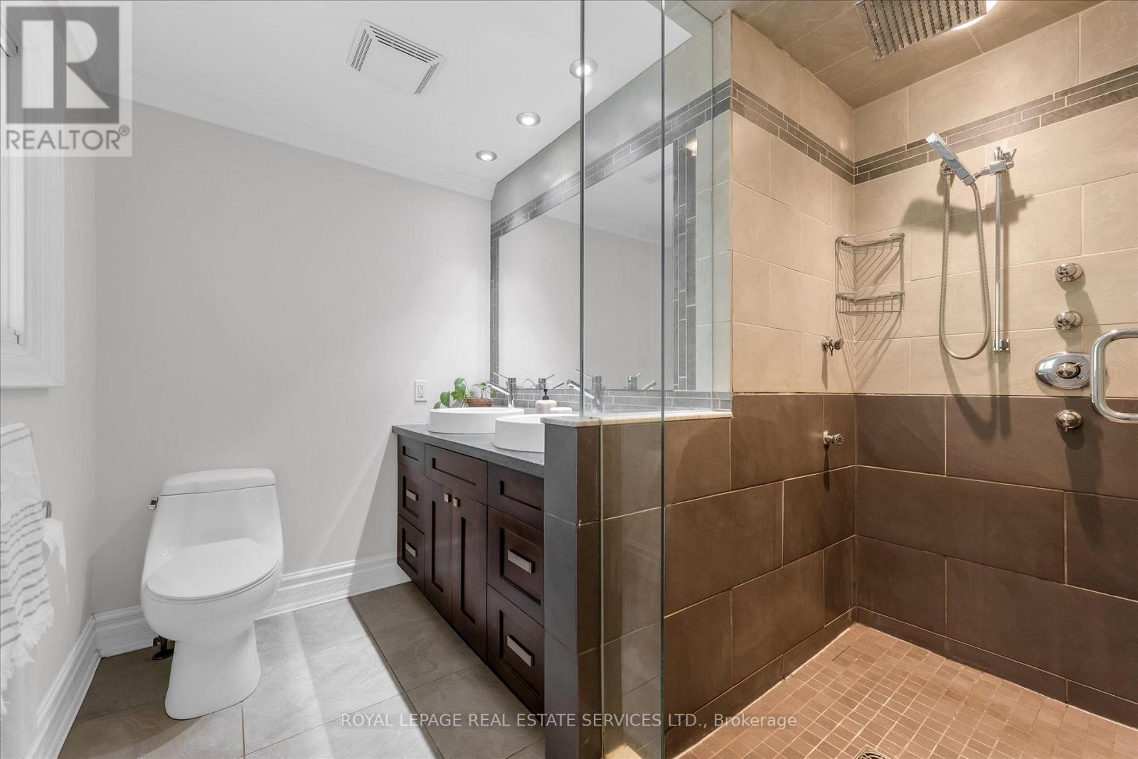 4163 LAKESHORE ROAD - 24