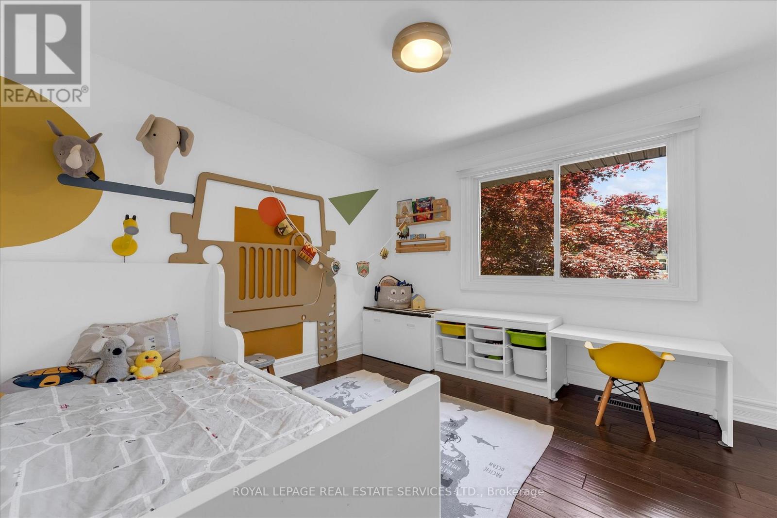 4163 LAKESHORE ROAD - 33