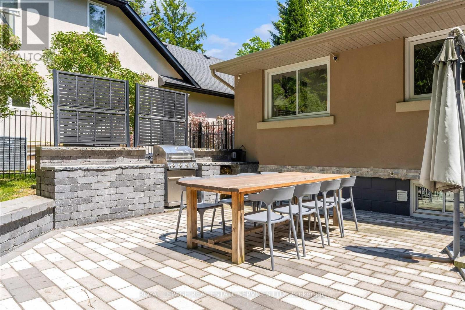 4163 LAKESHORE ROAD - 35