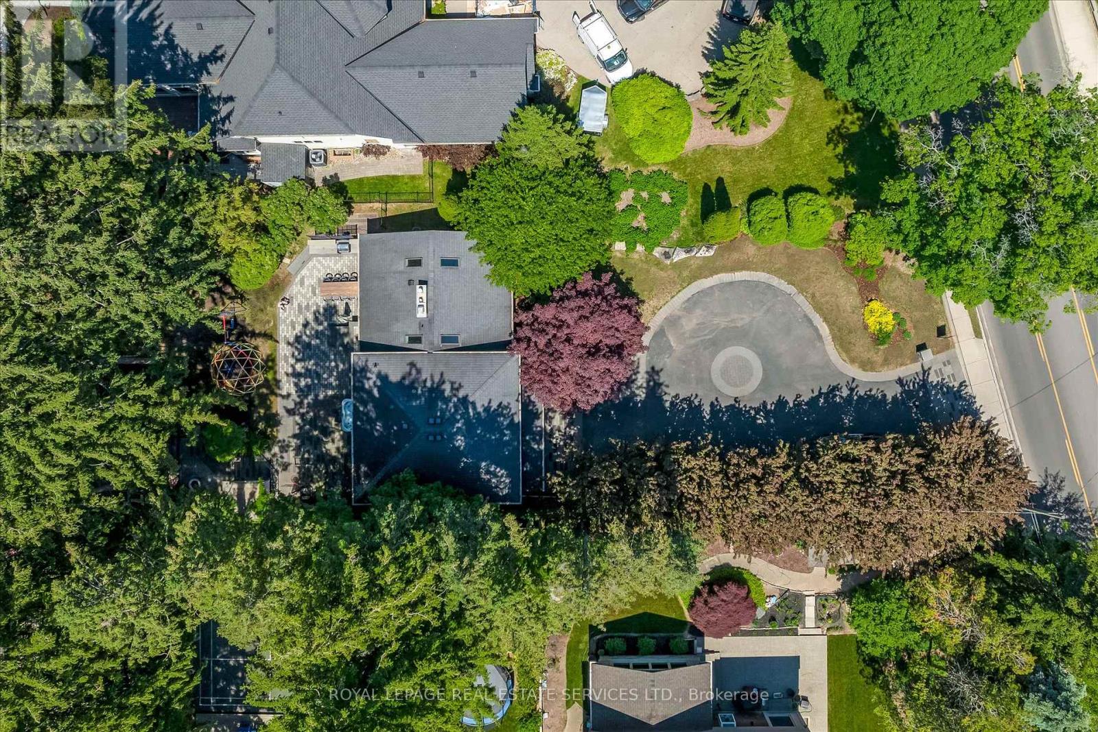 4163 LAKESHORE ROAD - 5