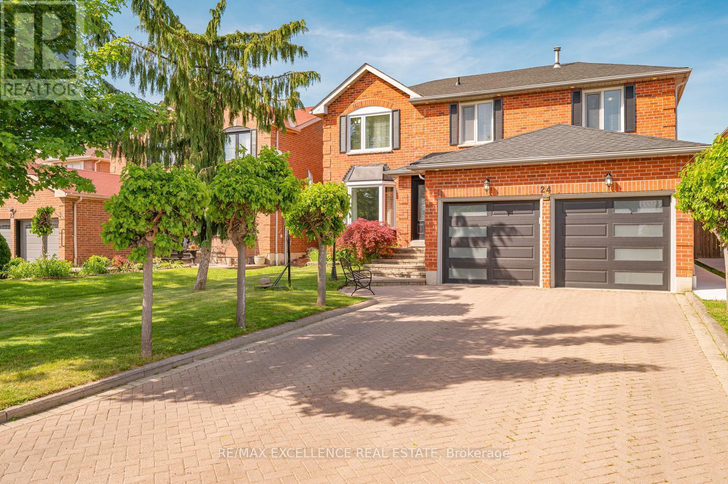 24 LILLY CRESCENT - 3