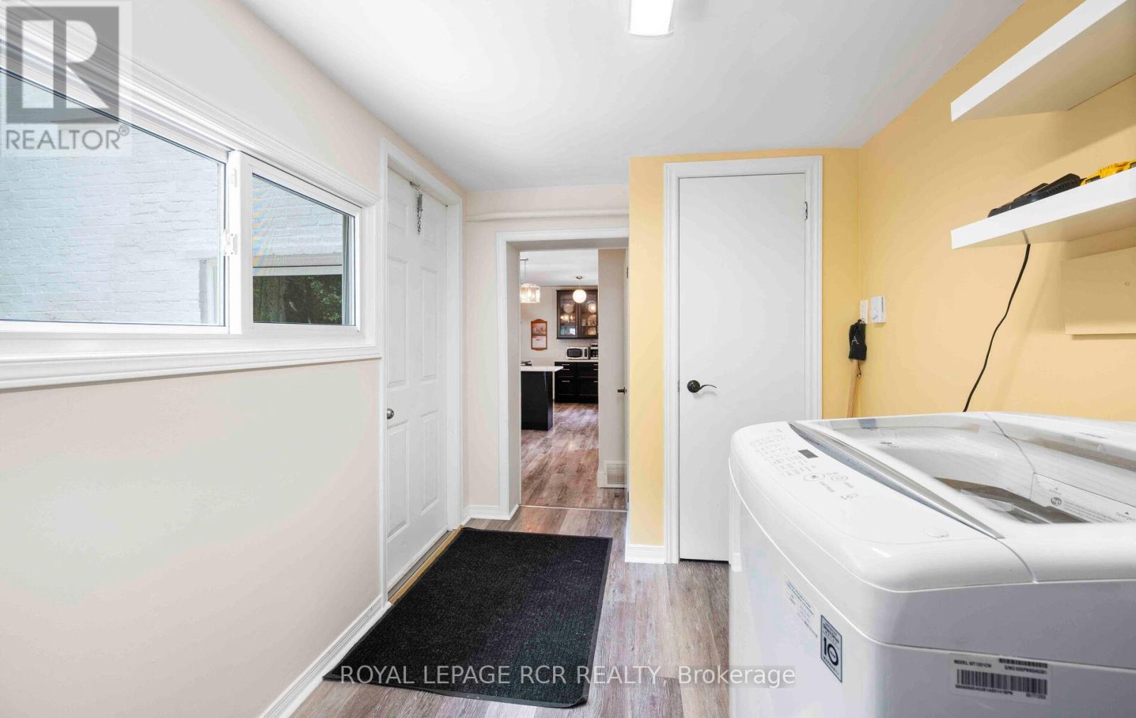 7 THIRD AVENUE - 31