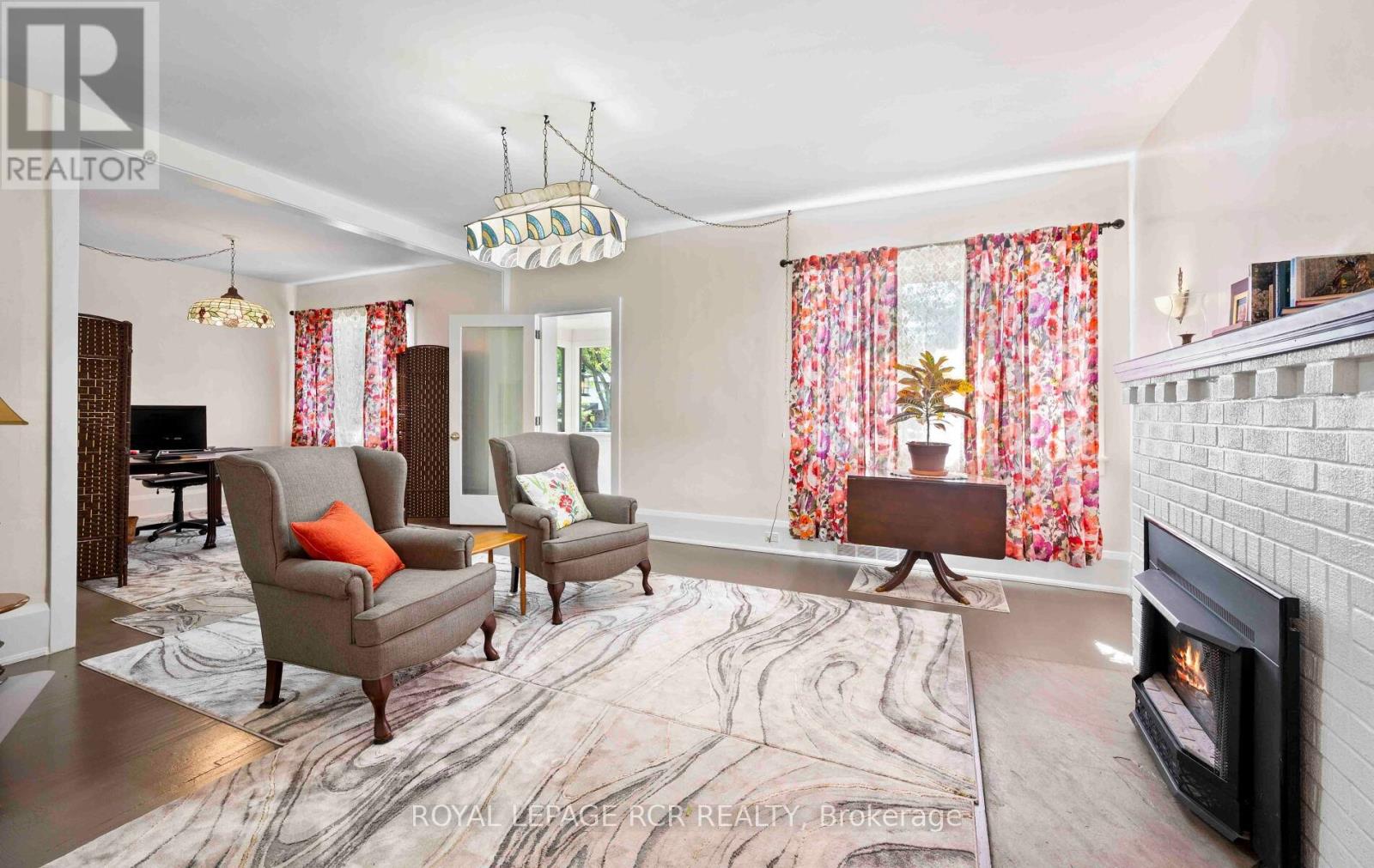 7 THIRD AVENUE - 9