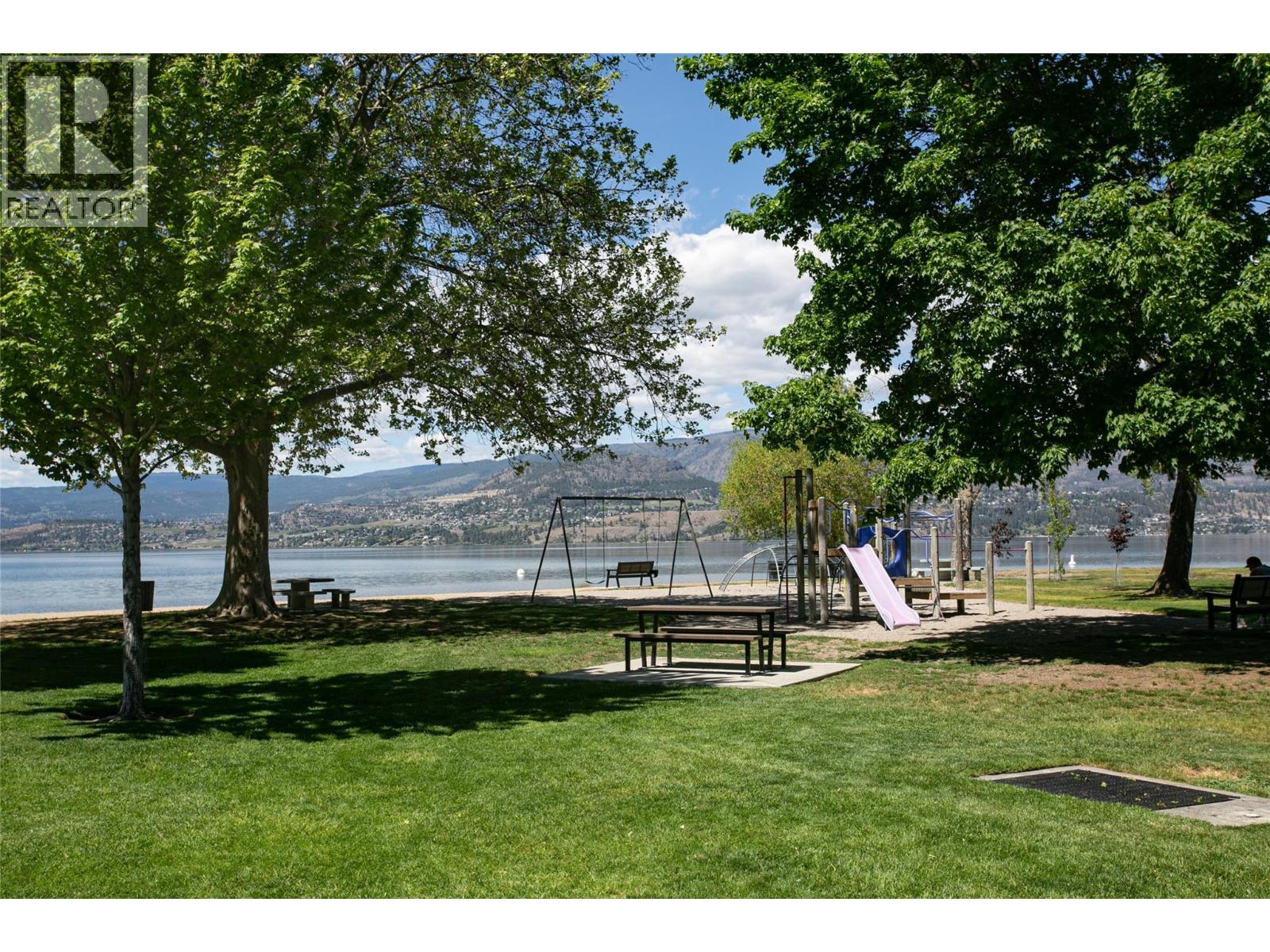 515 Sarsons Road - 49