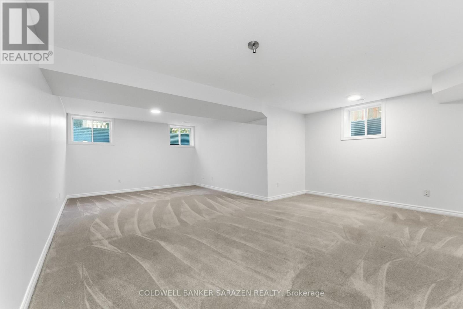 342 RIVERSEDGE CRESCENT - 24