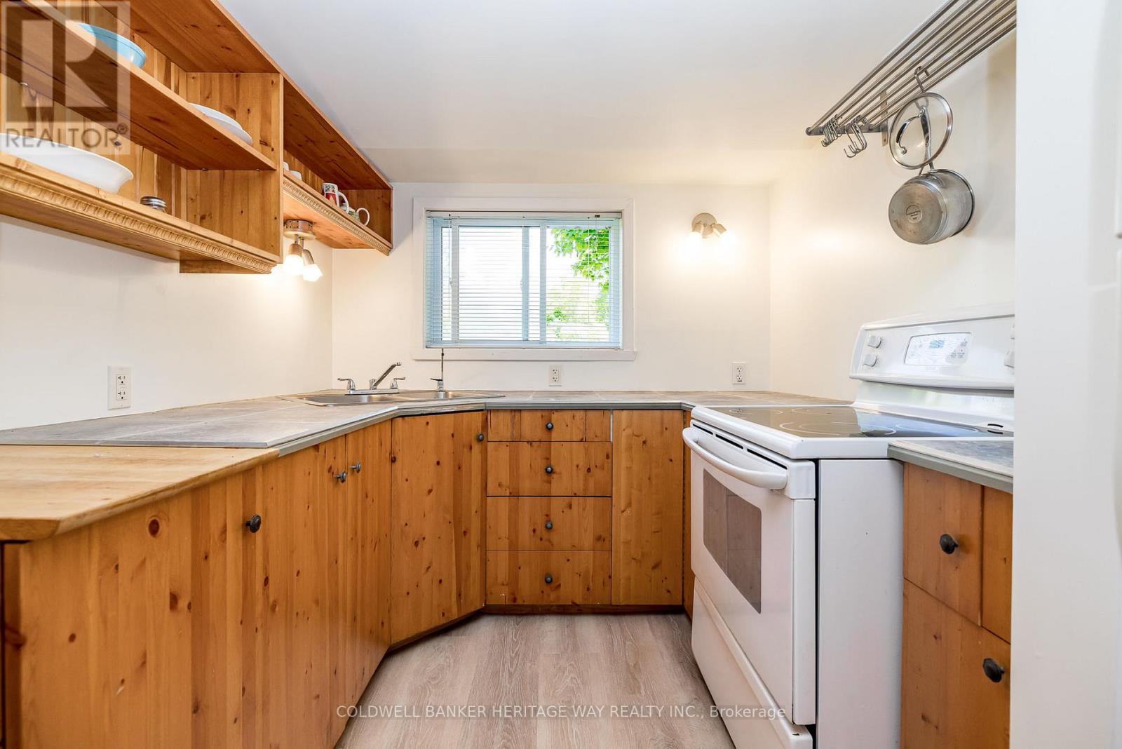 740 LAKE PARK ROAD - 9