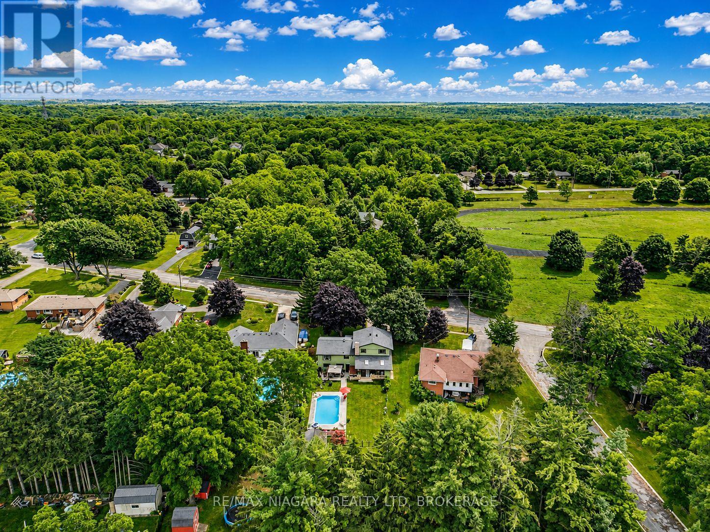 671 RIDGE ROAD N - 2