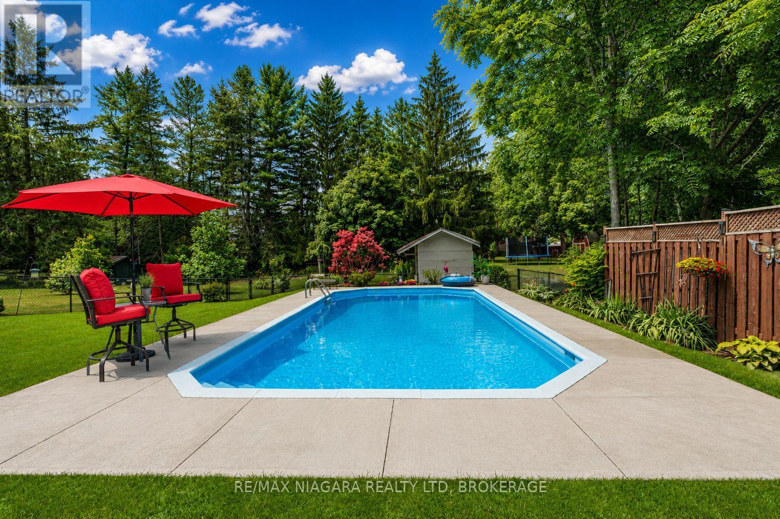 671 RIDGE ROAD N - 37