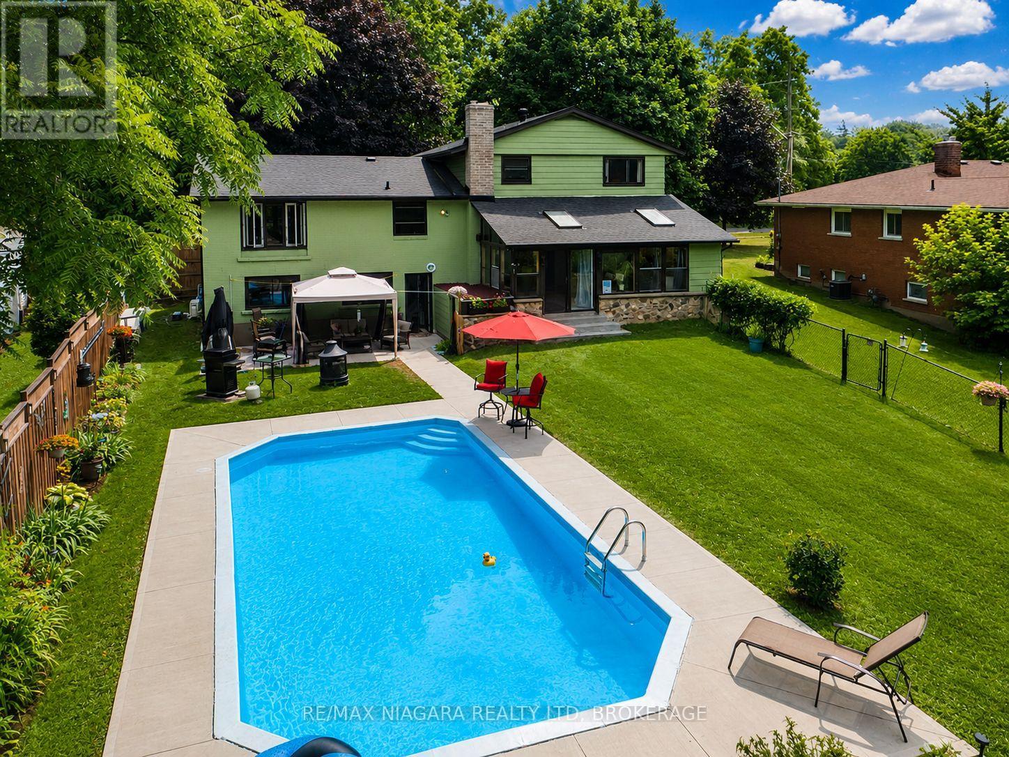 671 RIDGE ROAD N - 38