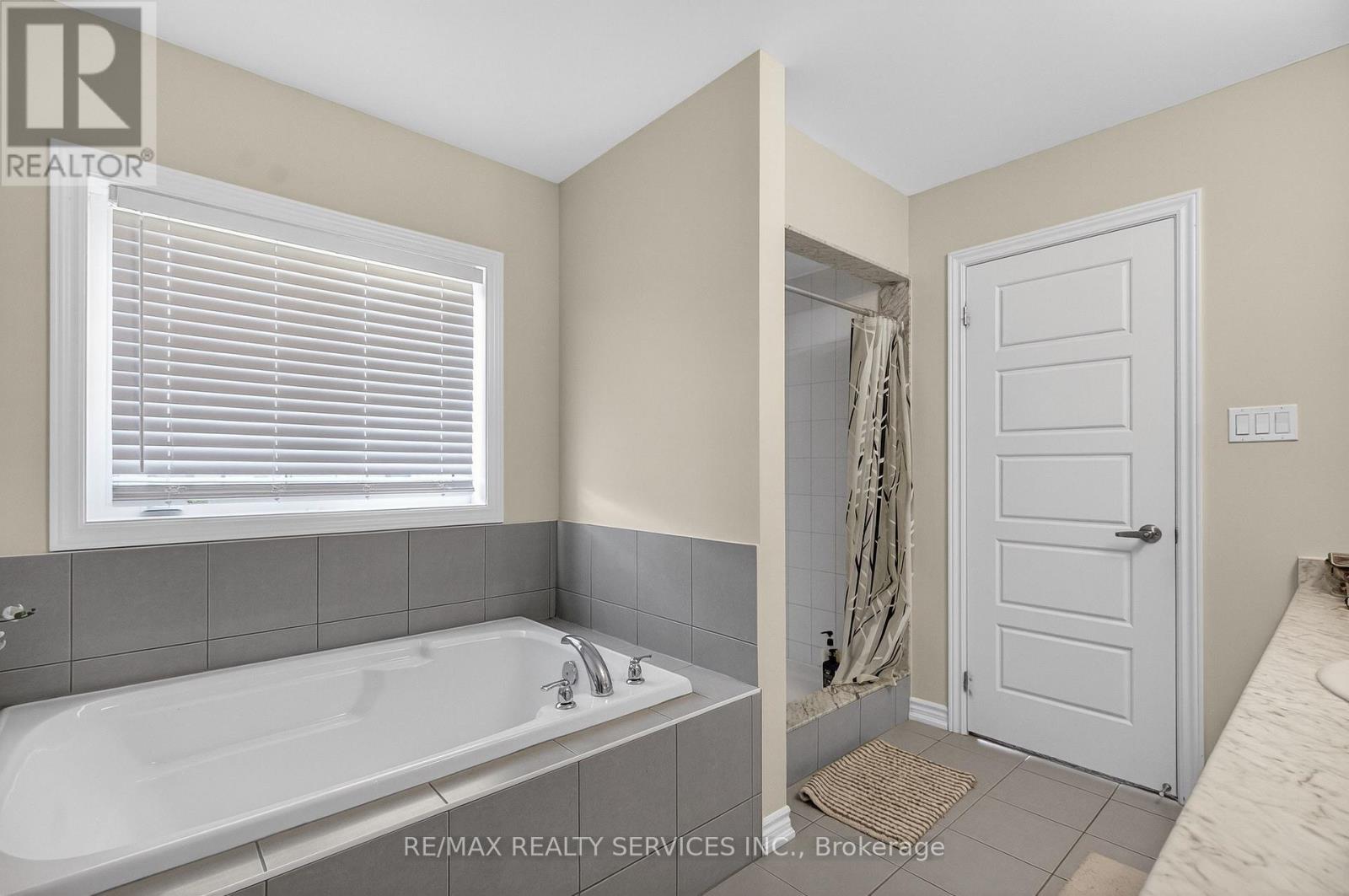 5-bedroom home for sale at 12 LADD AVENUE, Brantford ON · photo 27 of 34
