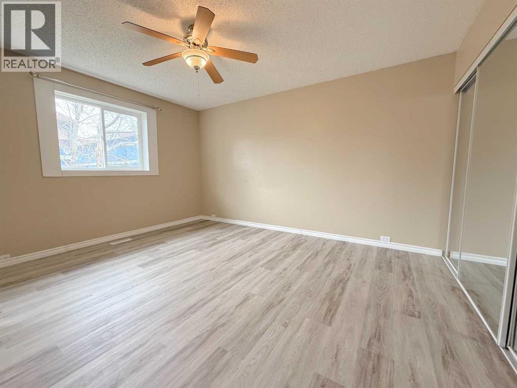3209 45 Avenue — photo 10