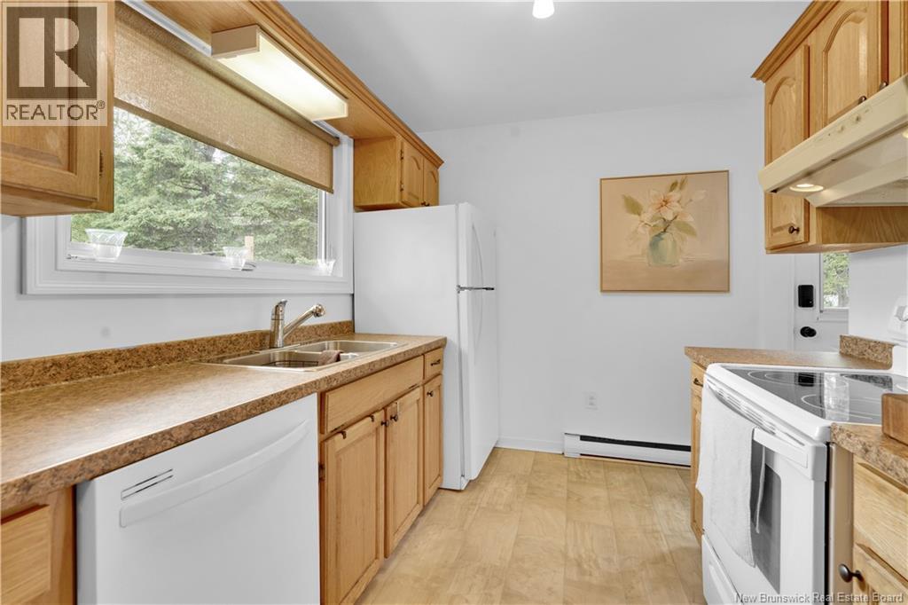 8 Sunset Drive - Image 3