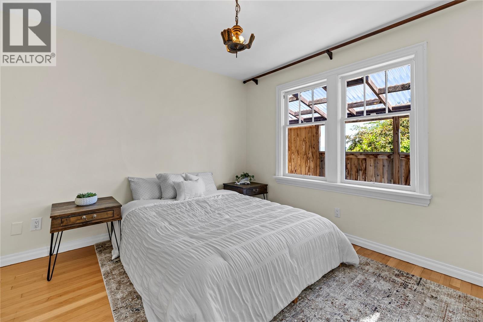 292 Machleary St - 19