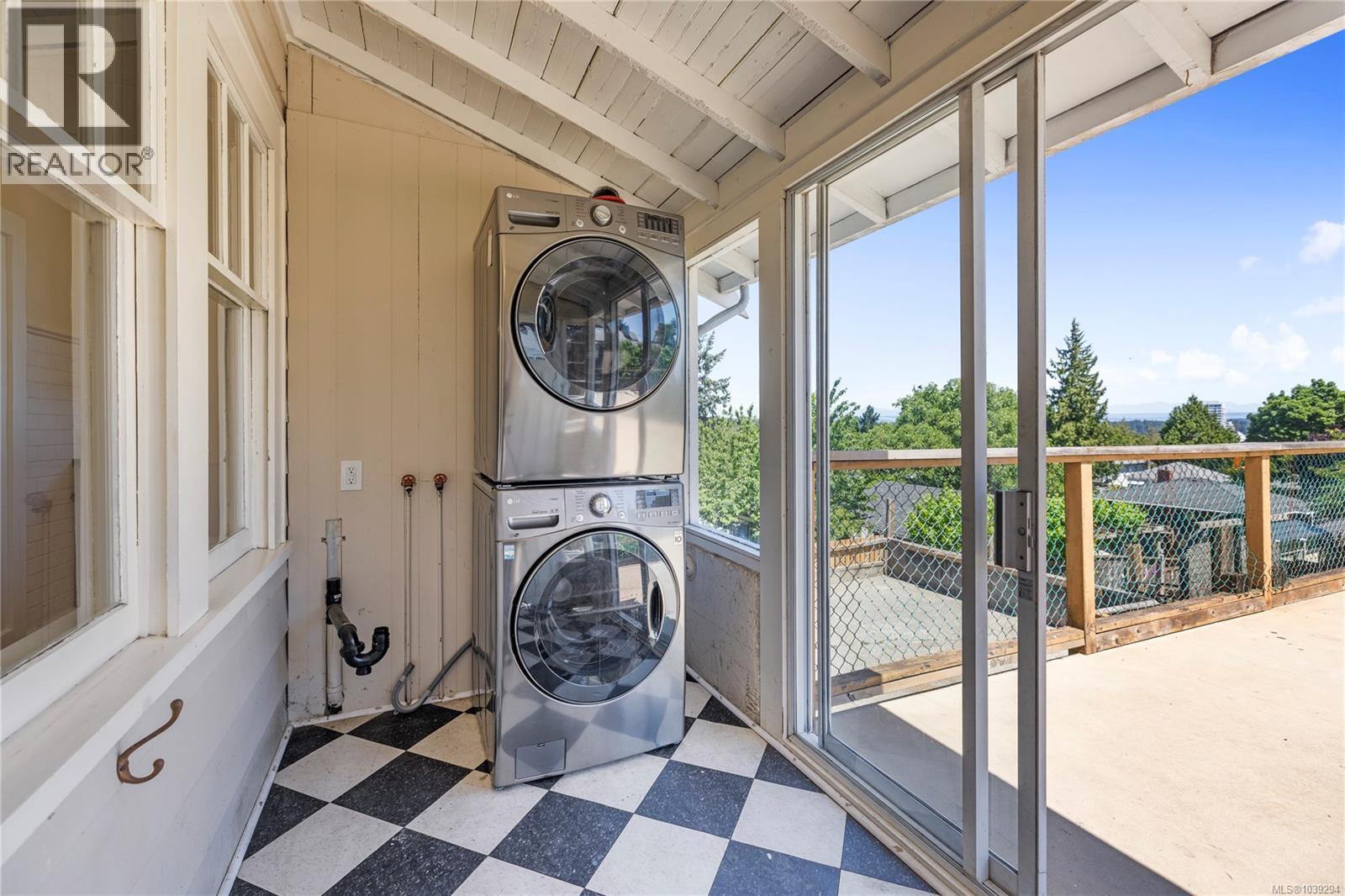 292 Machleary St - 22
