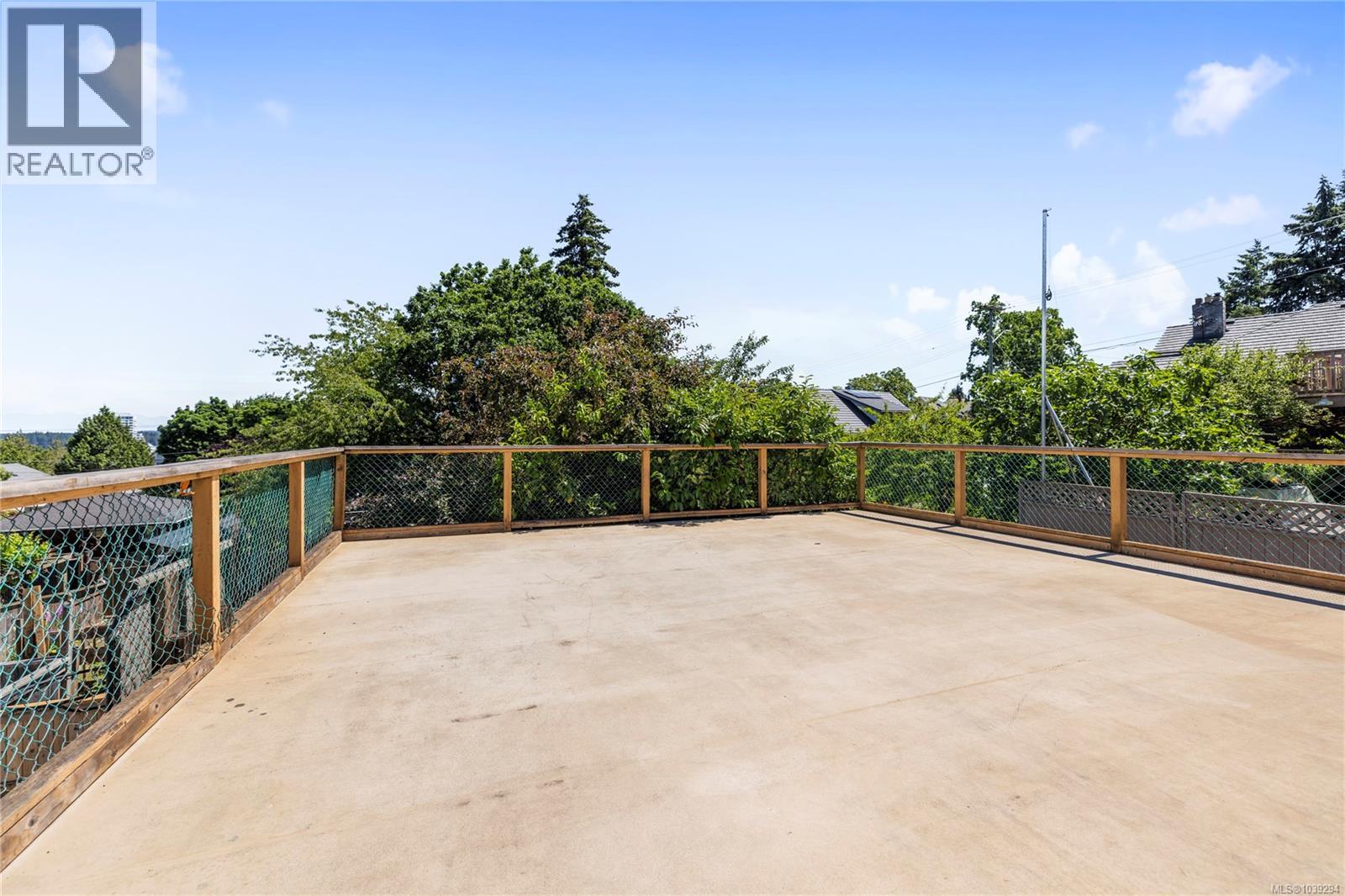292 Machleary St - 29