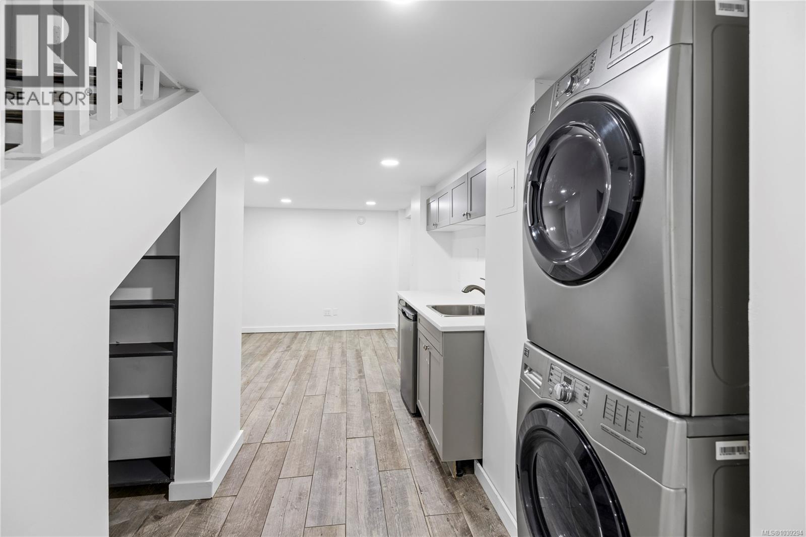 292 Machleary St - 38