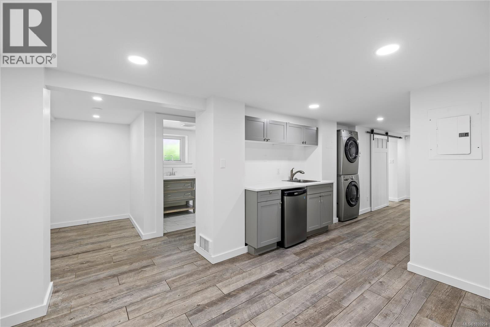 292 Machleary St - 39
