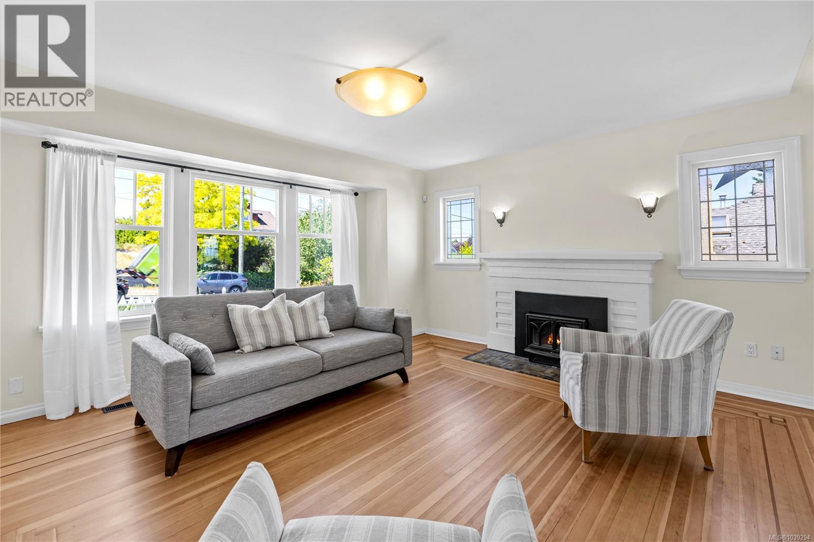 292 Machleary St - 5