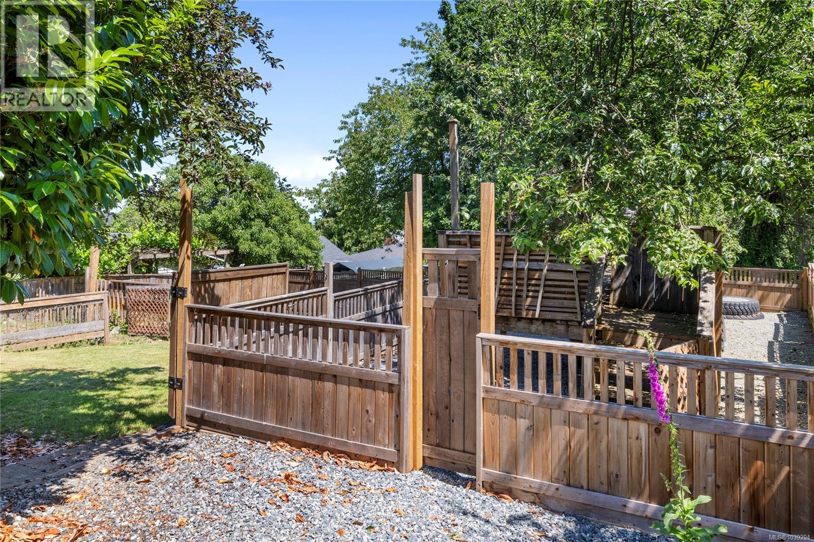 292 Machleary St - 51