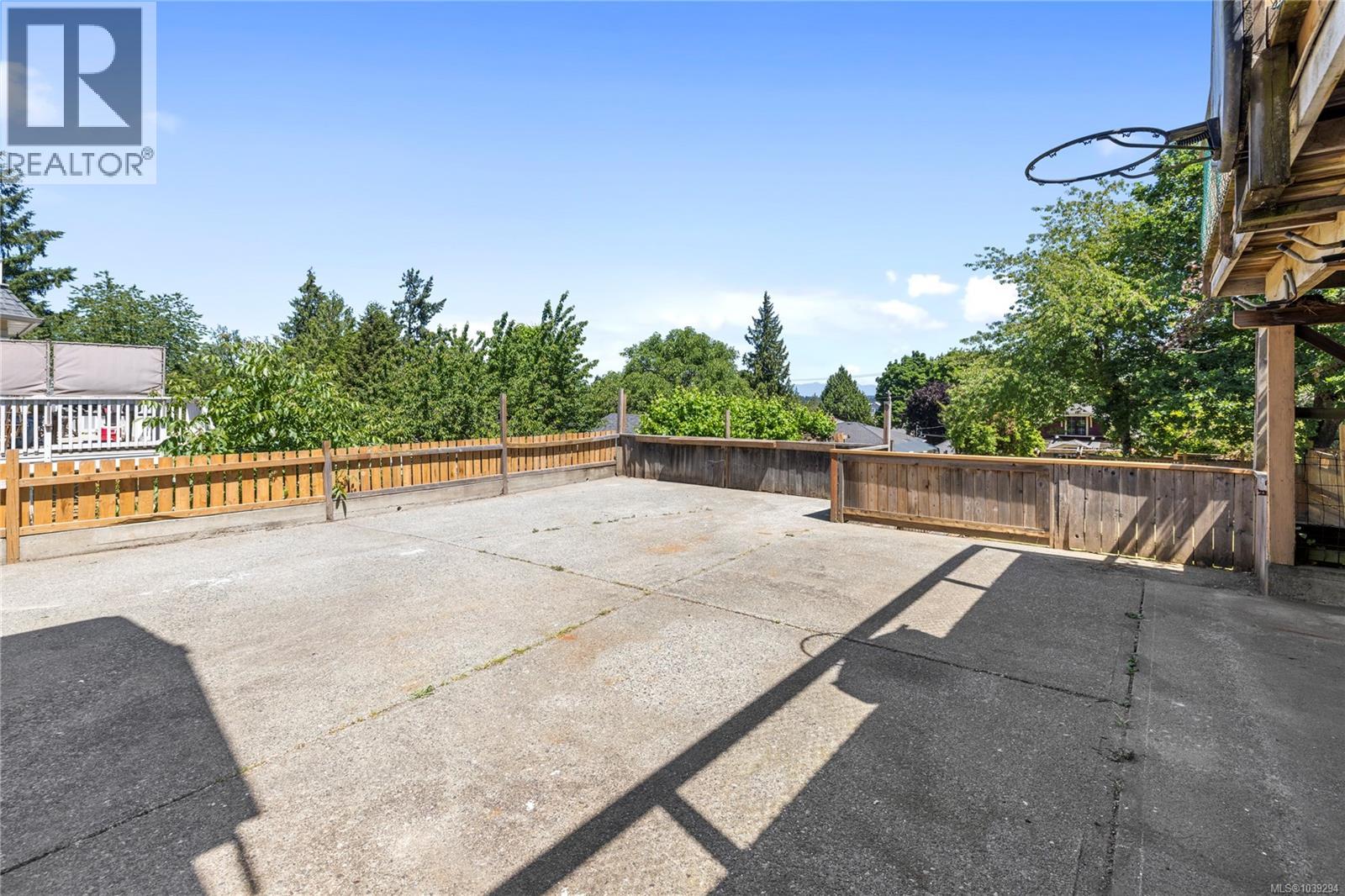 292 Machleary St - 58
