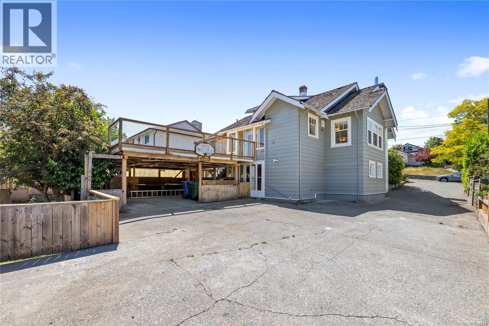 292 Machleary St - 60