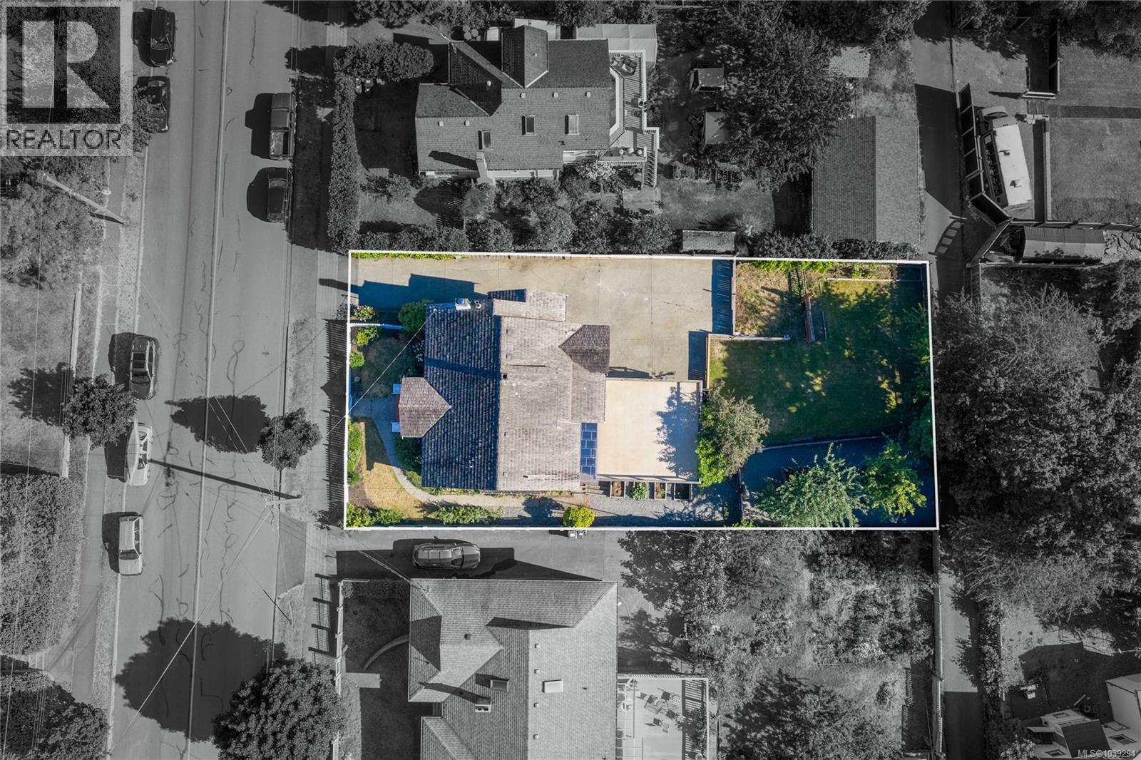 292 Machleary St - 71