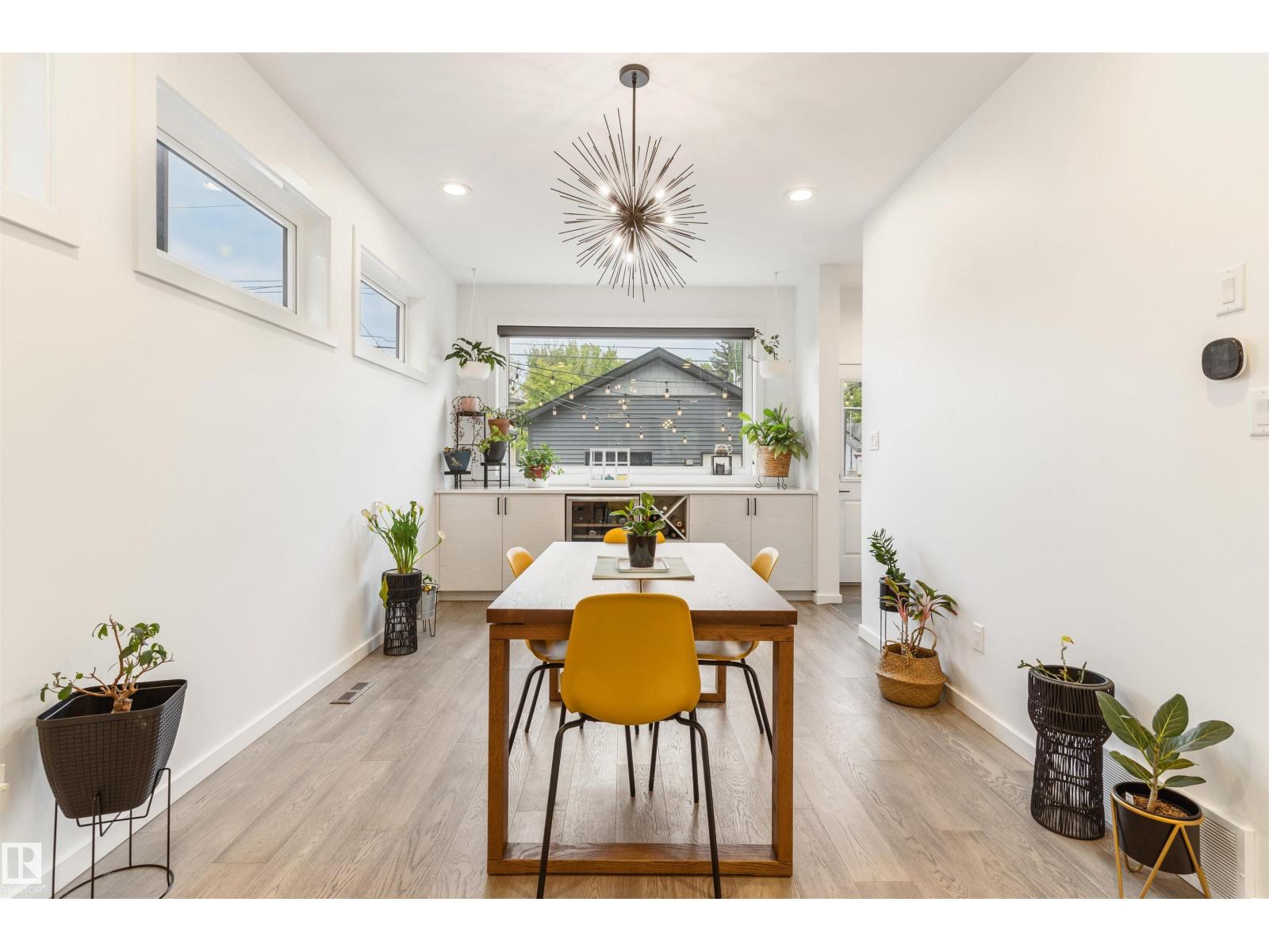 9124 73 AV NW - 13