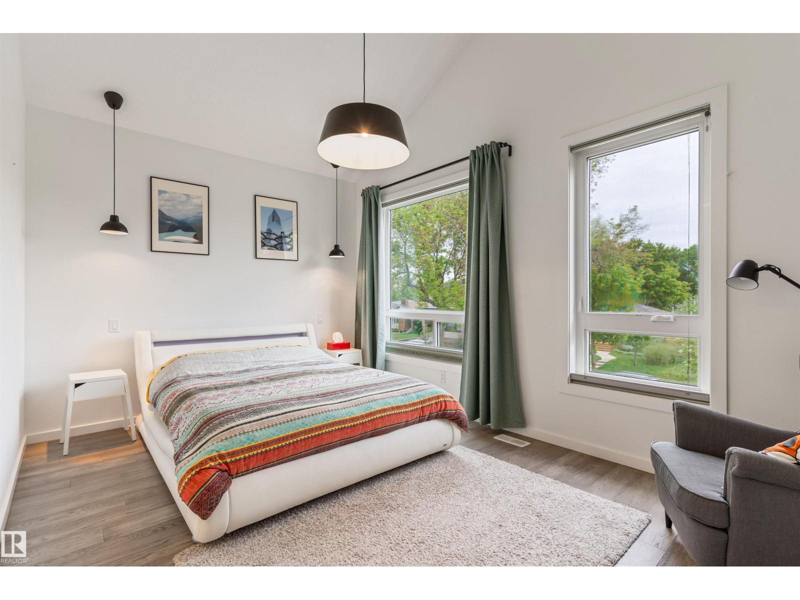 9124 73 AV NW - 19