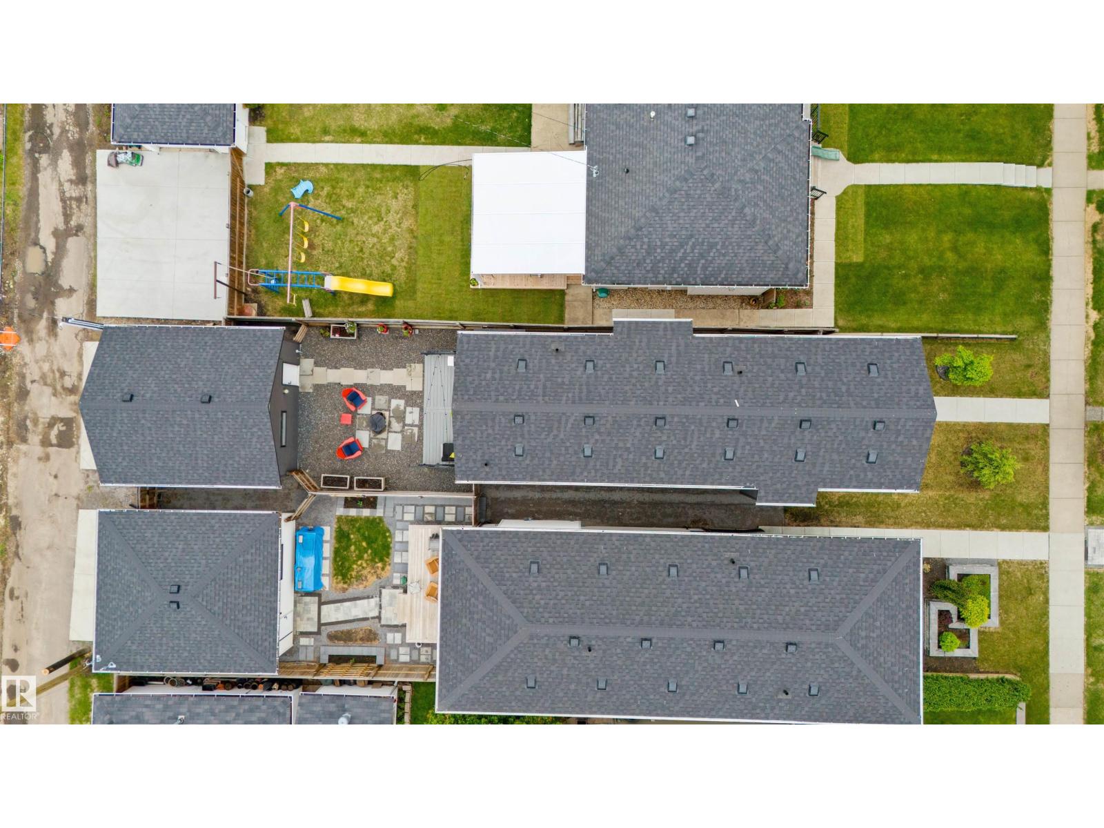 9124 73 AV NW - 39