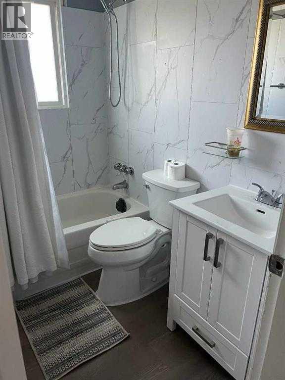 4710 Imperial Avenue - 13
