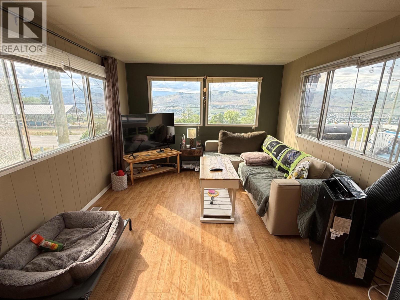 825 Mission Road - 18