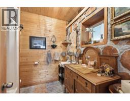 2534 Green Mountain Road, Penticton, BC V2A0E6 Photo 32