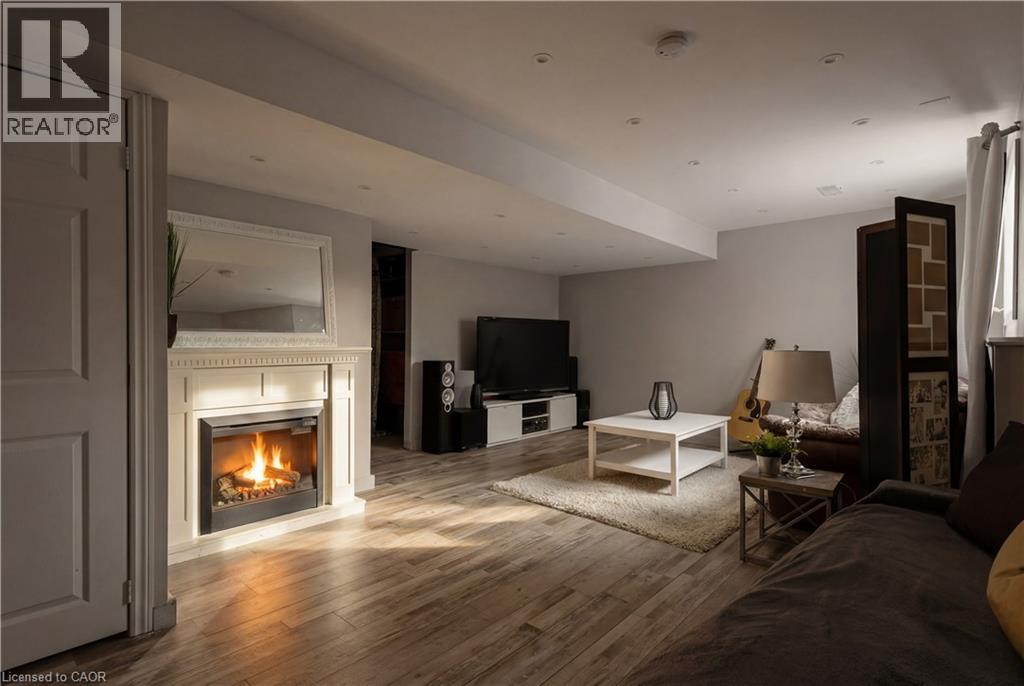 75 CHASE Crescent - 32